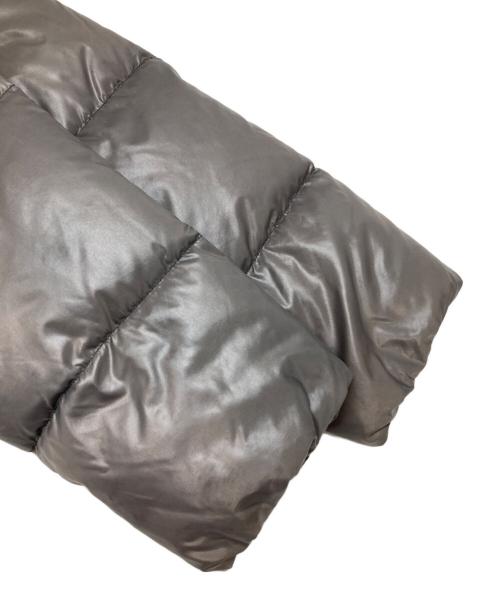 DUVETICA（デュベティカ）DUVETICA (デュベティカ) Dartin Bonaparto (ダルタン ボナパルト) ラインストーン ダウンジャケット グレー サイズ:44の古着・服飾アイテム