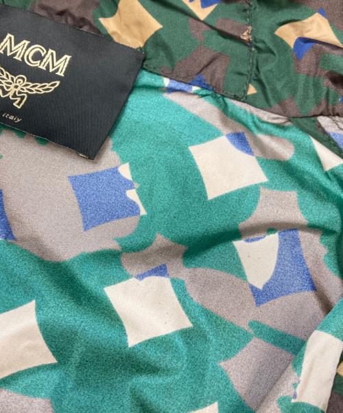 MCM（エムシーエム）MCM (エムシーエム) CAMO PONCHO COAT オリーブ サイズ:Mの古着・服飾アイテム