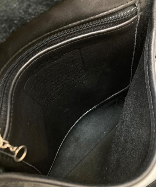 COACH（コーチ）COACH (コーチ) フラップレザーショルダーバッグ ブラックの古着・服飾アイテム