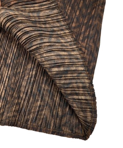 PLEATS PLEASE（プリーツプリーズ）PLEATS PLEASE (プリーツプリーズ) 総柄プリーツシャツ ブラウン サイズ:3の古着・服飾アイテム