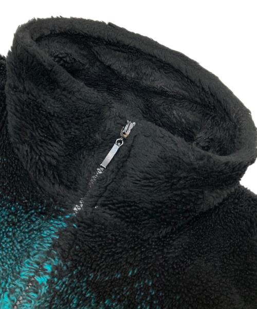 MAZMANIA（マズマニア）MAZMANIA (マズマニア) 総柄フリースジャケット ブラック サイズ:Mの古着・服飾アイテム