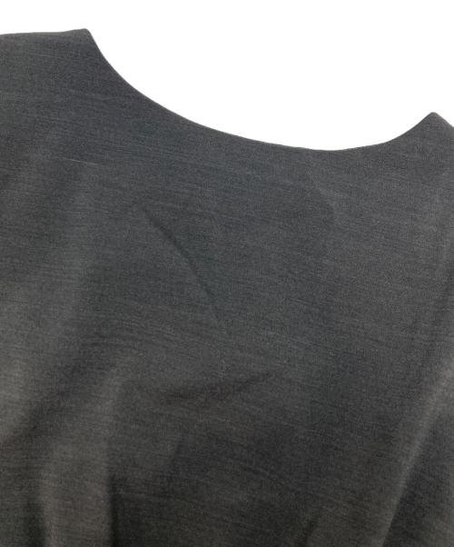 allureville（アルアバイル）allureville (アルアバイル) トロストレッチウエストタックワンピース チャコールグレー サイズ:1の古着・服飾アイテム