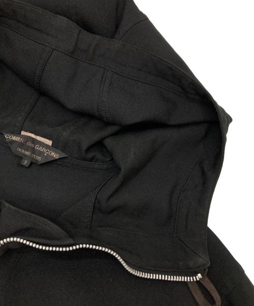 COMME des GARCONS HOMME PLUS（コムデギャルソンオムプリュス）COMME des GARCONS HOMME PLUS (コムデギャルソンオムプリュス) 再構築 バック刺繍 フーデットロングプルオーバー ブラック サイズ:Sの古着・服飾アイテム