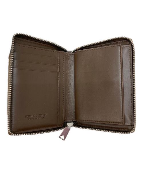 BOTTEGA VENETA（ボッテガベネタ）BOTTEGA VENETA (ボッテガベネタ) スモールカセットコンパクトウォレット ブラウンの古着・服飾アイテム