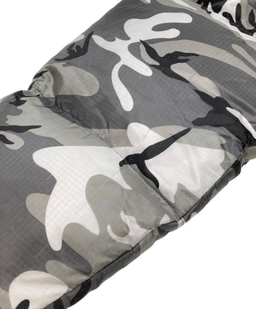 CELINE（セリーヌ）CELINE (セリーヌ) カモフラ柄 ダウンジャケット グレー サイズ:46の古着・服飾アイテム