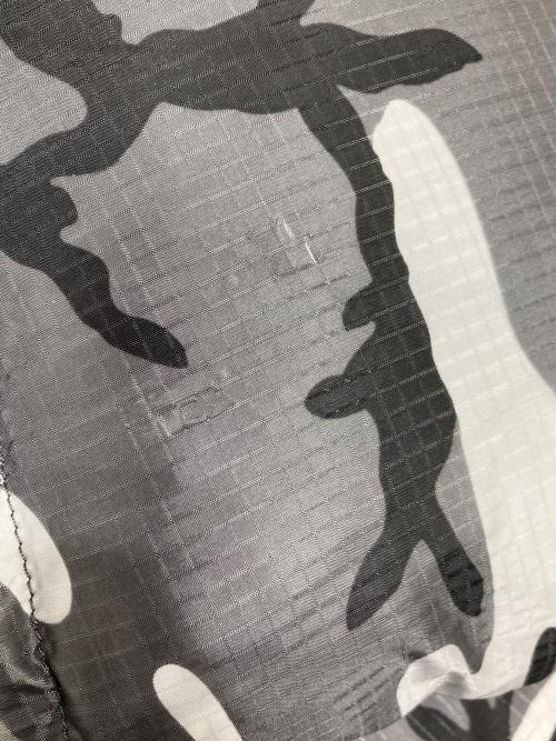 CELINE（セリーヌ）CELINE (セリーヌ) カモフラ柄 ダウンジャケット グレー サイズ:46の古着・服飾アイテム