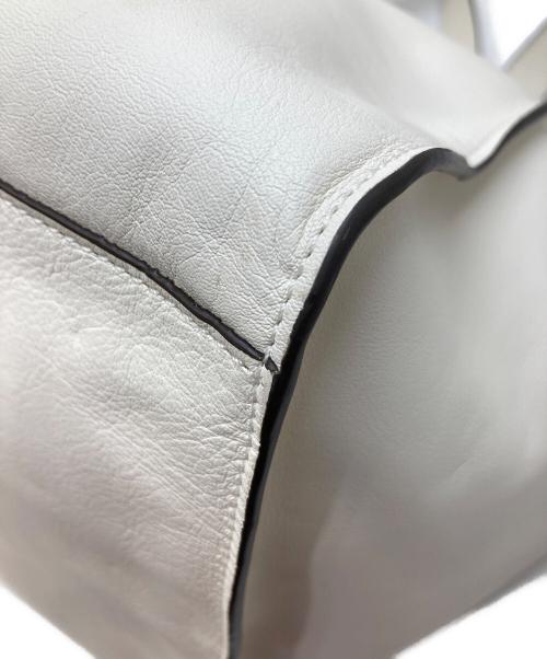 J&M DAVIDSON（ジェイ＆エム デヴィッドソン）J&M DAVIDSON (ジェイ＆エム デヴィッドソン) スタッズトートバッグ ホワイトの古着・服飾アイテム