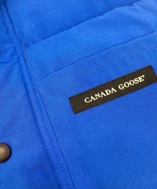 CANADA GOOSE（カナダグース）CANADA GOOSE (カナダグース) フリースタイル ダウンベスト ブルー サイズ:XSの古着・服飾アイテム