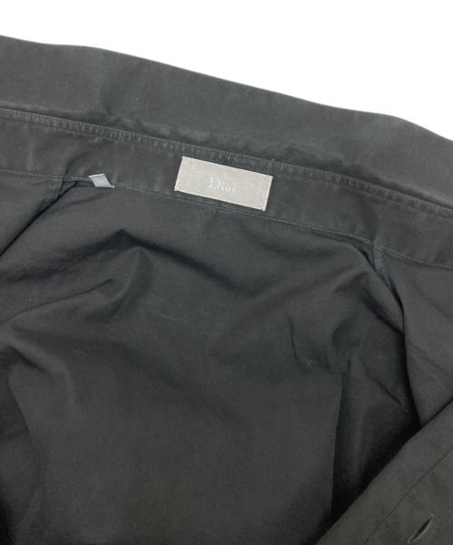 DIOR HOMME（ディオール オム）DIOR HOMME (ディオール オム) ビーロゴエンブロイダリー レギュラーカラー ブラック サイズ:38の古着・服飾アイテム