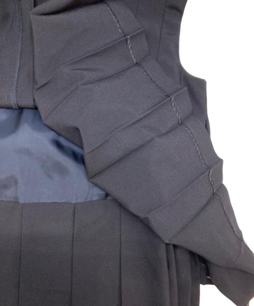 COMME des GARCONS COMME des GARCONS（コムデギャルソン コムデギャルソン）COMME des GARCONS COMME des GARCONS (コムデギャルソン コムデギャルソン) プリーツ レイヤード ノースリーブワンピース ネイビー サイズ:XSの古着・服飾アイテム