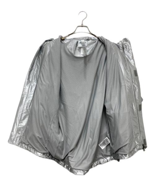 adidas（アディダス）adidas (アディダス) エキップメント メタリック ウインドブレーカー シルバー サイズ:Mの古着・服飾アイテム