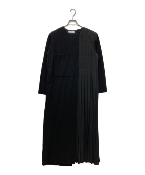 ADORE（アドーア）ADORE (アドーア) ハーフプリーツニットワンピース ブラック サイズ:38の古着・服飾アイテム