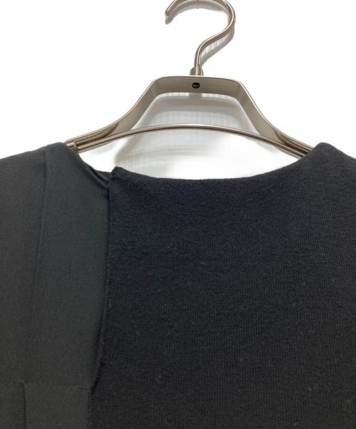 ADORE（アドーア）ADORE (アドーア) ハーフプリーツニットワンピース ブラック サイズ:38の古着・服飾アイテム