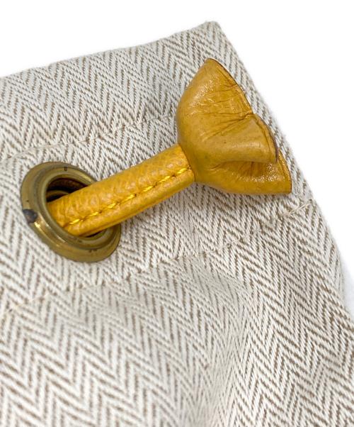 HERMES（エルメス）HERMES (エルメス) ショルダーバッグ アイボリーの古着・服飾アイテム