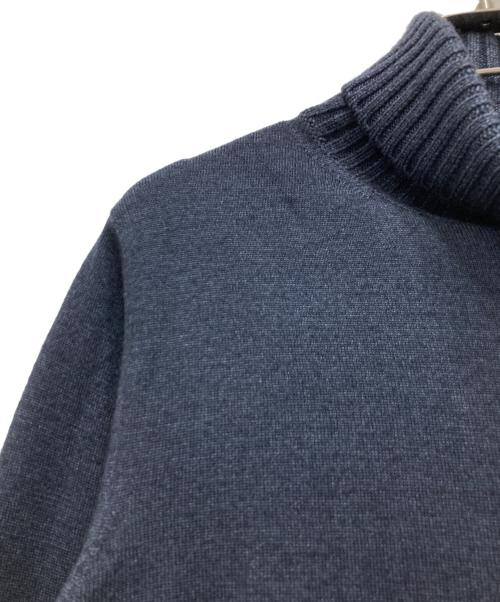 Cruciani（クルチアーニ）Cruciani (クルチアーニ) 27ゲージ×9ゲージウールソリッドタートルネックニット ネイビー サイズ:44の古着・服飾アイテム