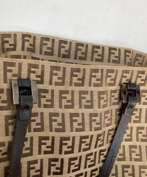 FENDI（フェンディ）FENDI (フェンディ) ズッカ柄キャンパスハンドバッグ ベージュの古着・服飾アイテム