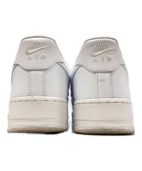 NIKE（ナイキ）NIKE (ナイキ) ローカットスニーカー ホワイト サイズ:26.5の古着・服飾アイテム