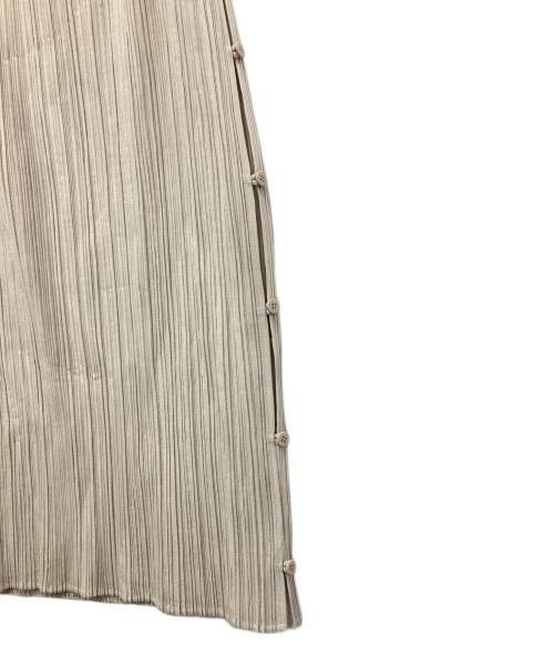 PLEATS PLEASE（プリーツプリーズ）PLEATS PLEASE (プリーツプリーズ) ボタンスリットロングスカート ベージュ サイズ:3の古着・服飾アイテム