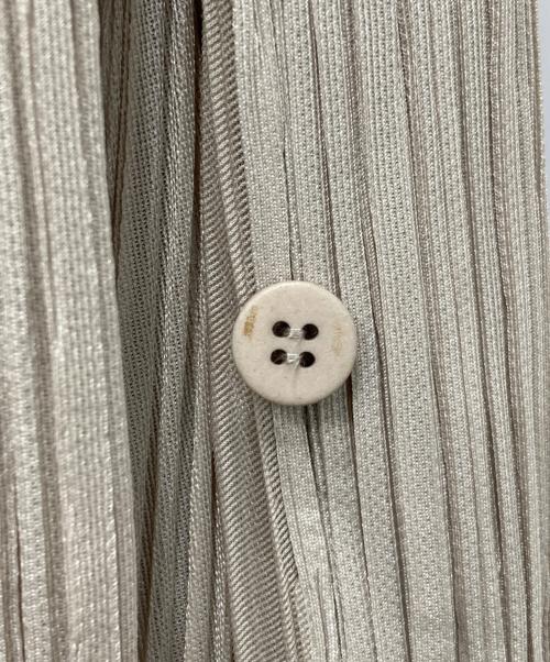 PLEATS PLEASE（プリーツプリーズ）PLEATS PLEASE (プリーツプリーズ) ボタンスリットロングスカート ベージュ サイズ:3の古着・服飾アイテム