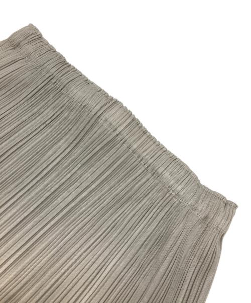 PLEATS PLEASE（プリーツプリーズ）PLEATS PLEASE (プリーツプリーズ) ボタンスリットロングスカート ベージュ サイズ:3の古着・服飾アイテム