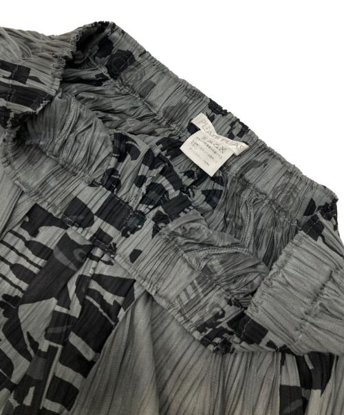 PLEATS PLEASE（プリーツプリーズ）PLEATS PLEASE (プリーツプリーズ) 柄切替ロングスカート カーキ サイズ:5の古着・服飾アイテム