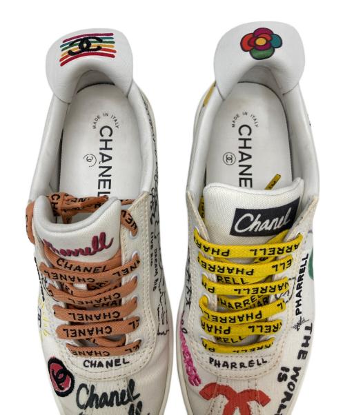 CHANEL（シャネル）CHANEL (シャネル) Pharrell Williams スニーカー ホワイト サイズ:37の古着・服飾アイテム