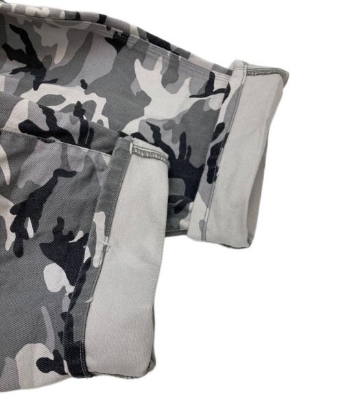 MARC JACOBS（マークジェイコブズ）MARC JACOBS (マークジェイコブズ) Camo Oversized Jean グレー サイズ:W23(実寸参照)の古着・服飾アイテム