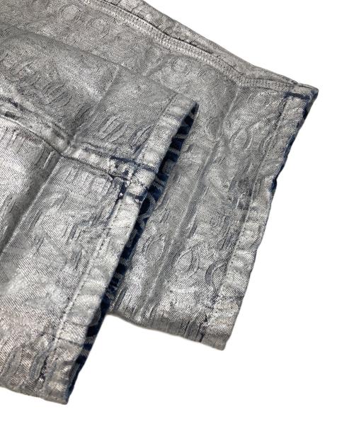 MARC JACOBS（マークジェイコブズ）MARC JACOBS (マークジェイコブズ) モノクロマチック モノグラム デニム オーバーサイズ ジーンズ シルバー サイズ:26の古着・服飾アイテム