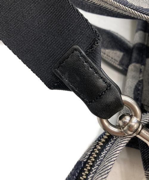 MARC JACOBS（マークジェイコブズ）MARC JACOBS (マークジェイコブズ) デニムモノグラム柄2WAYトートバッグ インディゴの古着・服飾アイテム