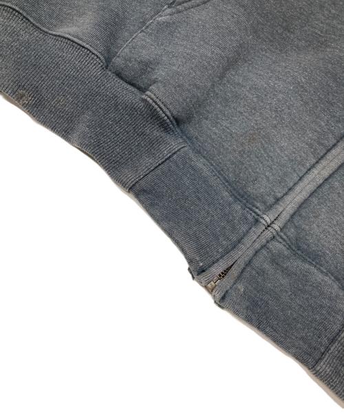 CarHartt（カーハート）CarHartt (カーハート) ジップパーカー グレー サイズ:2XLの古着・服飾アイテム