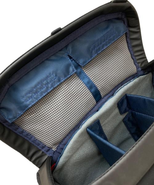 think tank（シンクタンク）think tank (シンクタンク) カメラバッグ ブラックの古着・服飾アイテム