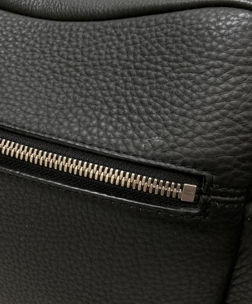 CREEZAN（クリーザン）CREEZAN (クリーザン) シュリンクレザーカメラバッグ ブラックの古着・服飾アイテム