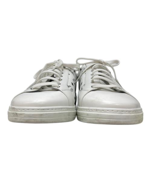 MCM（エムシーエム）MCM (エムシーエム) ロゴローカットスニーカー ホワイト サイズ:42の古着・服飾アイテム