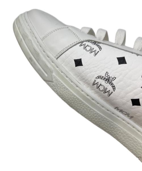 MCM（エムシーエム）MCM (エムシーエム) ロゴローカットスニーカー ホワイト サイズ:42の古着・服飾アイテム