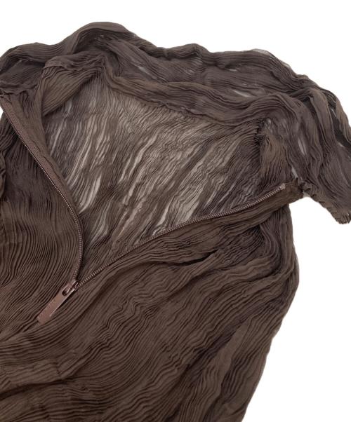 ISSEY MIYAKE（イッセイミヤケ）ISSEY MIYAKE (イッセイミヤケ) CHIFFON TWIST 1 ダークブラウン サイズ:2の古着・服飾アイテム