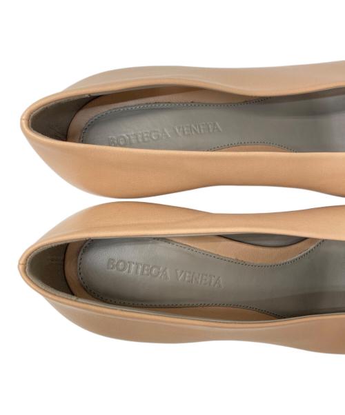 BOTTEGA VENETA（ボッテガベネタ）BOTTEGA VENETA (ボッテガベネタ) スクエアトゥチャンキーヒールパンプス ベージュ サイズ:36 1/2の古着・服飾アイテム