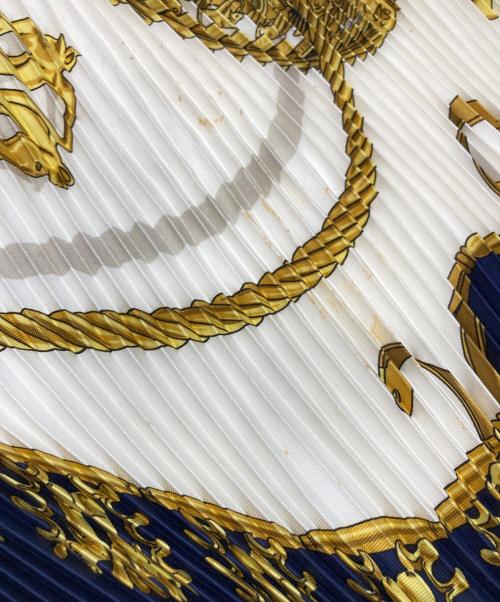 HERMES（エルメス）HERMES (エルメス) プリーツスカーフ ネイビーの古着・服飾アイテム