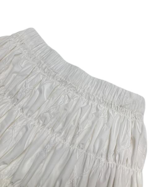 Adam et Rope（アダム エ ロペ）Adam et Rope (アダム エ ロペ) スモッキングジャガードタフタスカート ホワイト サイズ:FREE 未使用品の古着・服飾アイテム