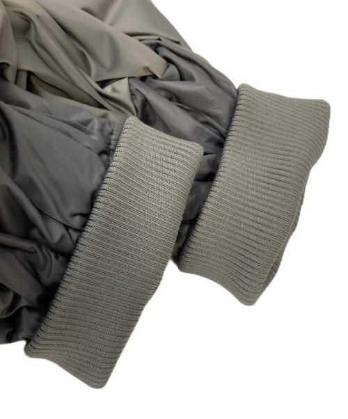 自由区（ジユウク）自由区 (ジユウク) ブライトダウンテントライン ダウンコート グレー サイズ:40の古着・服飾アイテム