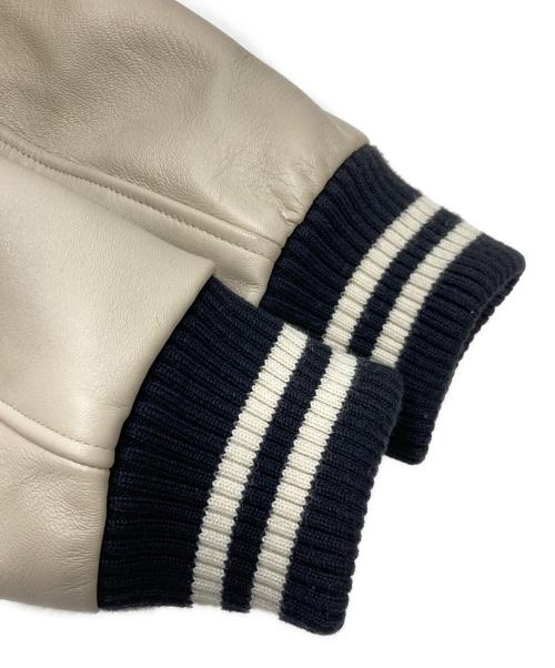 Hysteric Glamour（ヒステリックグラマー）Hysteric Glamour (ヒステリックグラマー) SEE NO EVIL 刺繍 ヴァーシティスタジアム ジャケット ブラック×ベージュ サイズ:Mの古着・服飾アイテム