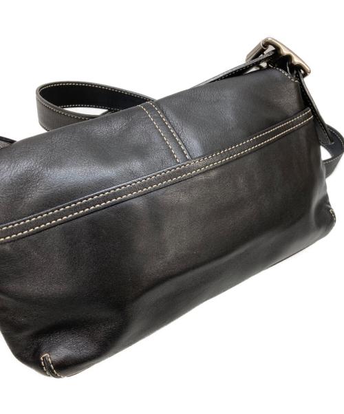 COACH（コーチ）COACH (コーチ) フラップレザーショルダーバッグ ブラックの古着・服飾アイテム