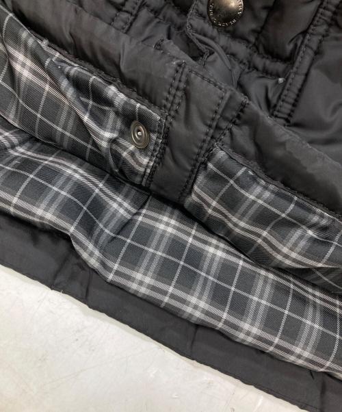 BURBERRY BLACK LABEL（バーバリーブラックレーベル）BURBERRY BLACK LABEL (バーバリーブラックレーベル) ファー付ダウンジャケット ブラック サイズ:Lの古着・服飾アイテム