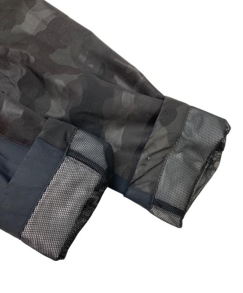 BLACK LABEL CRESTBRIDGE（ブラックレーベル クレストブリッジ）BLACK LABEL CRESTBRIDGE (ブラックレーベル クレストブリッジ) カモ柄マウンテンパーカー オリーブ サイズ:Lの古着・服飾アイテム