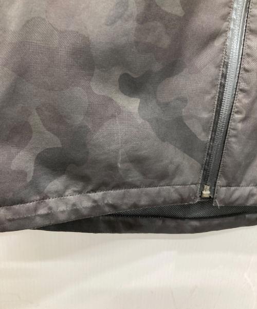 BLACK LABEL CRESTBRIDGE（ブラックレーベル クレストブリッジ）BLACK LABEL CRESTBRIDGE (ブラックレーベル クレストブリッジ) カモ柄マウンテンパーカー オリーブ サイズ:Lの古着・服飾アイテム