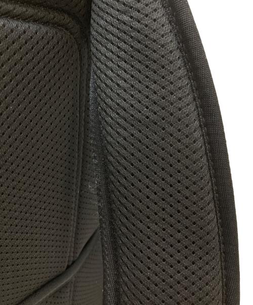 Incase（インケース）Incase (インケース) City Compact Backpack ブラックの古着・服飾アイテム