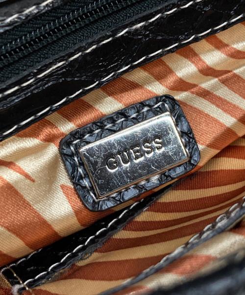 GUESS（ゲス）GUESS (ゲス) 00s型押しワンショルダーバッグ ベージュの古着・服飾アイテム
