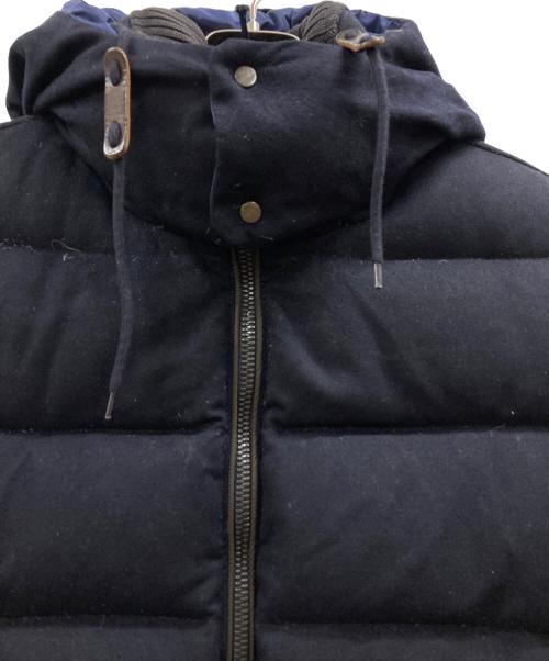 MONCLER（モンクレール）MONCLER (モンクレール) ダウンジャケット ブラック×ネイビー サイズ:3の古着・服飾アイテム