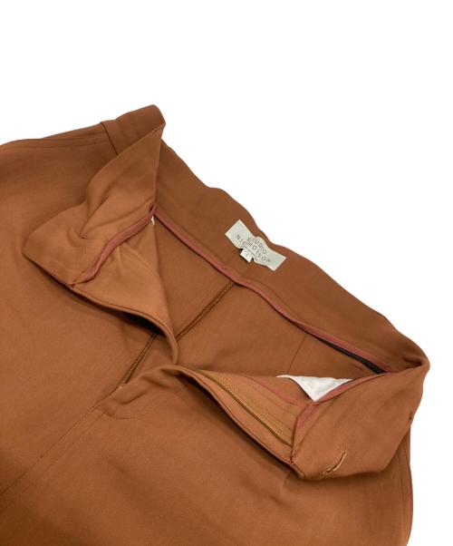 STUDIO NICHOLSON（スタジオ ニコルソン）STUDIO NICHOLSON (スタジオ ニコルソン) SORTE VOLUME PLEAT PANTS オレンジ サイズ:1の古着・服飾アイテム