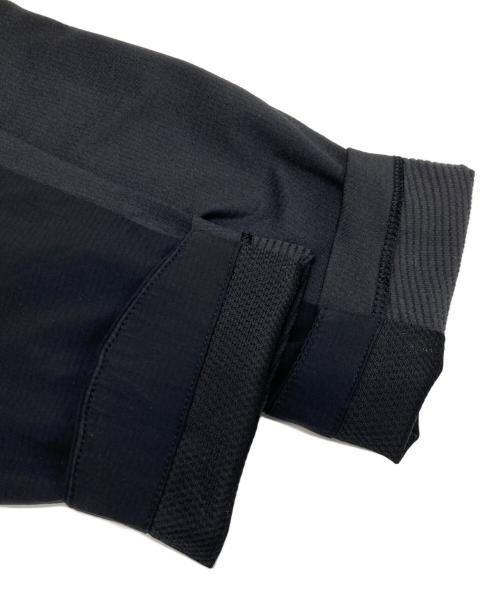 ARC'TERYX（アークテリクス）ARC'TERYX (アークテリクス) ATOM SL HOODY ブラック サイズ:Mの古着・服飾アイテム