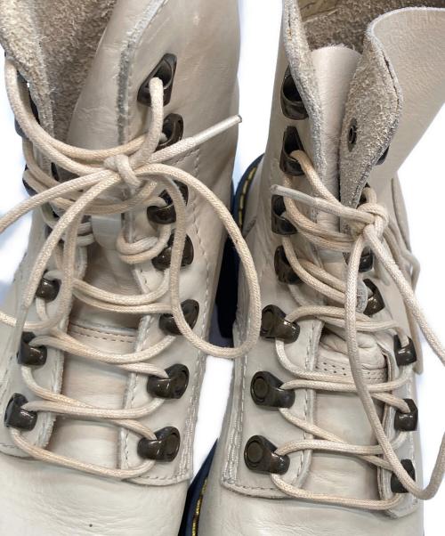 Dr.Martens（ドクターマーチン）Dr.Martens (ドクターマーチン) ブーツ ベージュ サイズ:UK5の古着・服飾アイテム